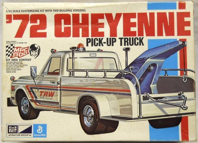 MPC 1/25 1972 Chevrolet Cheyenne Pickup - Stock or Tow Truck, 1-7208-250 plastic model kit